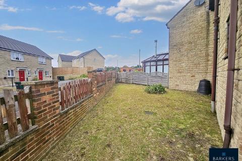 3 bedroom townhouse for sale, Fieldhurst Court, Bierley, Bradford