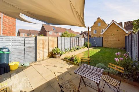 3 bedroom townhouse for sale, Chaffinch Mews, Harleston