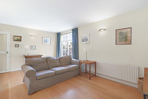 2 bedroom ground floor flat for sale, Spriggs Court, Epping