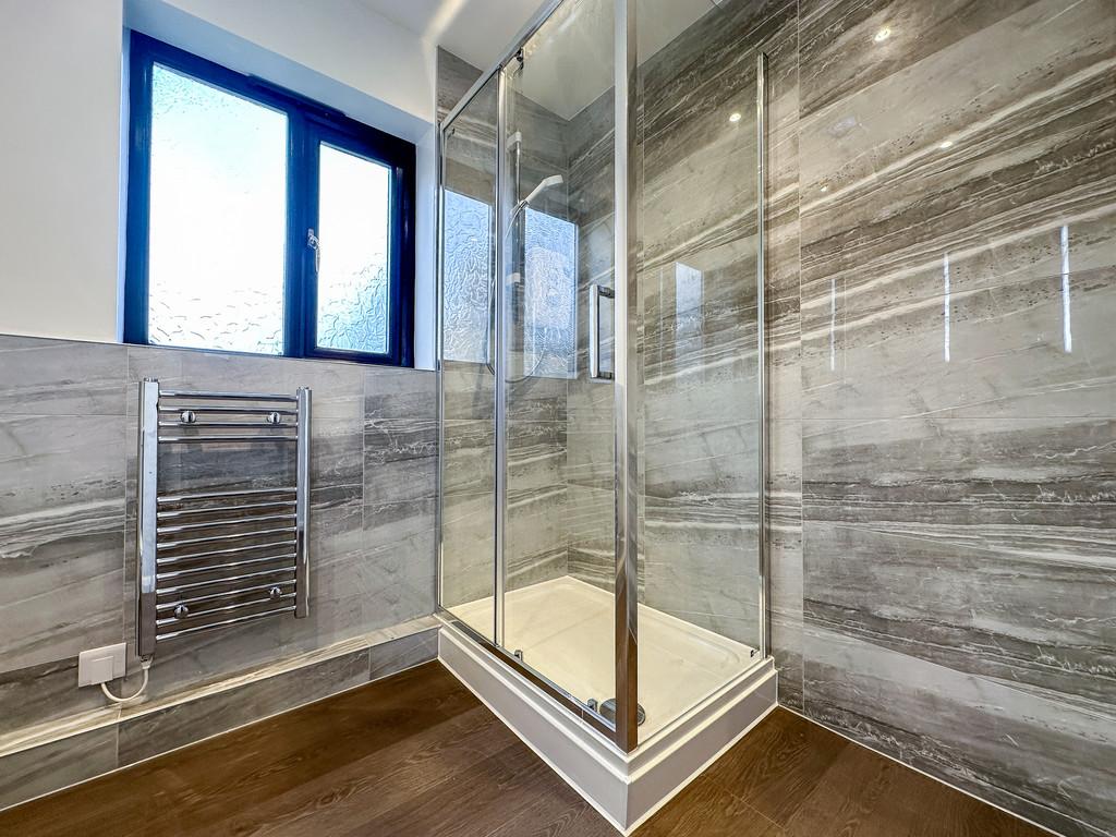 Shower Room (1)