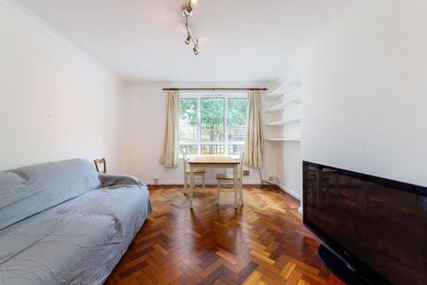 2 bedroom ground floor flat for sale, Bennett Street W4