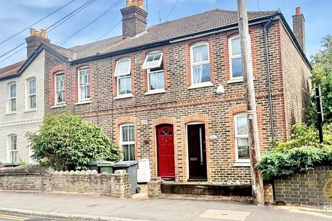 3 bedroom semi-detached house to rent, Walnut Tree Close, Guildford
