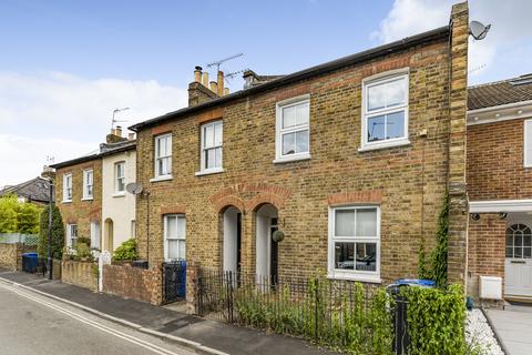 2 bedroom terraced house to rent, St Marks Place