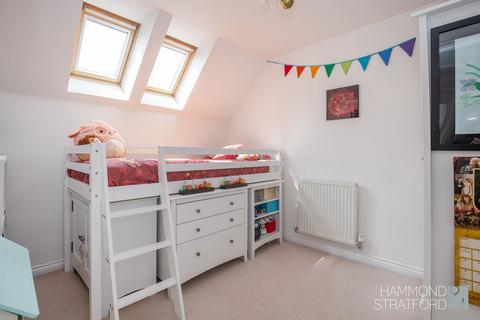 17 Camelia Close, Hethersett, Norwich, NR9 3FL