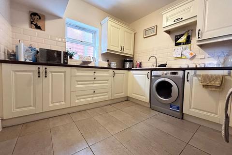 3 bedroom semi-detached house for sale, Church Hill, Wednesbury