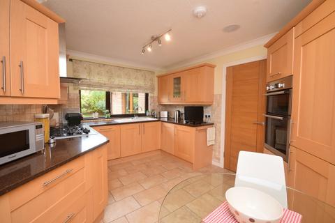 15 Castleton Park, Auchterarder, PH3 1QA