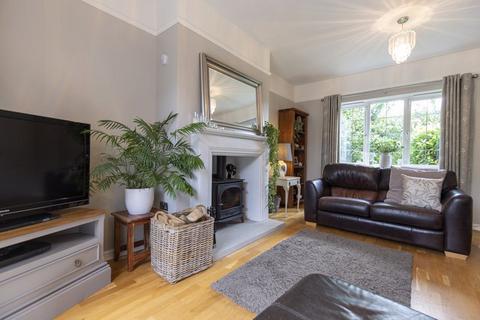 10 Rylands Park, Ripponden, Sowerby Bridge, HX6 4JH