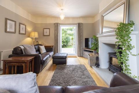 10 Rylands Park, Ripponden, Sowerby Bridge, HX6 4JH