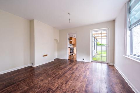 2, Orchard Cottage Cranmore Lane, West Horsley, Leatherhead, KT24 6BZ