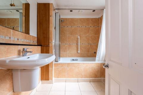 2, Orchard Cottage Cranmore Lane, West Horsley, Leatherhead, KT24 6BZ