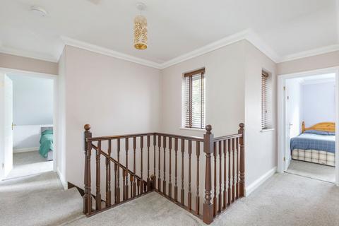 9 Chaffinch Walk, Ridgewood, Uckfield, TN22 5YQ