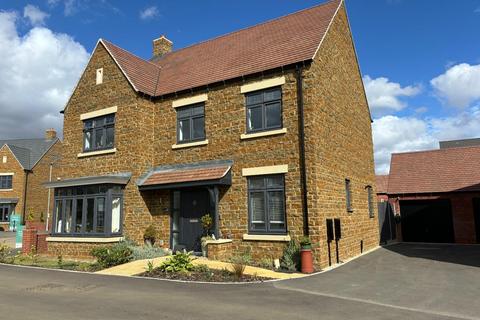 4 bedroom detached house for sale, Underborough Way, Harpole, Northamptonshire NN7