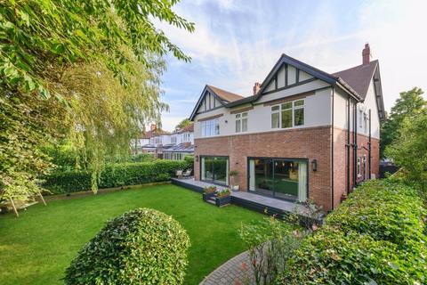 5 bedroom detached house for sale, North Avenue, Gosforth, Newcastle Upon Tyne