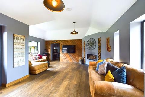 Springfield Hedon Road, Burstwick, Hull, HU12 9HA