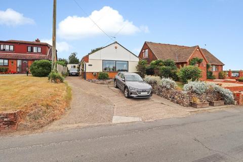 3 bedroom detached house for sale, Durlock Road, Staple, Canterbury, Kent, CT3 1JX