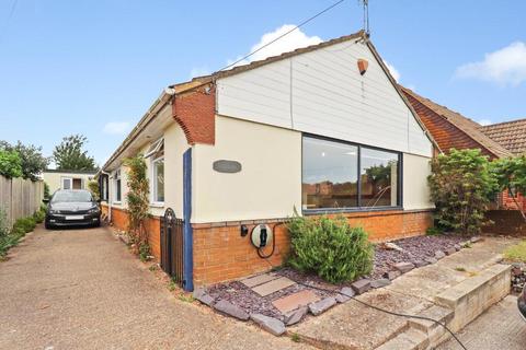 3 bedroom detached house for sale, Durlock Road, Staple, Canterbury, Kent, CT3 1JX