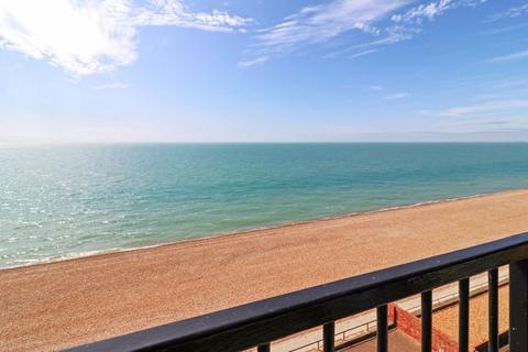 3 bedroom penthouse for sale, The Riviera, Folkestone CT20