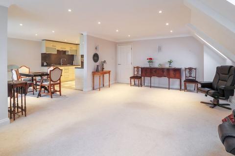 3 bedroom penthouse for sale, The Riviera, Folkestone CT20