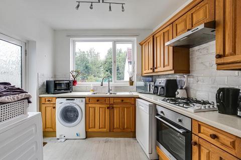 7 Ashdown Gardens, South Croydon, CR2 9DR