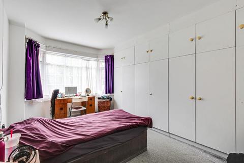7 Ashdown Gardens, South Croydon, CR2 9DR