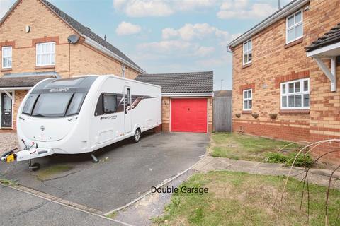 4 bedroom detached house for sale, Sandringham Close, Wellingborough