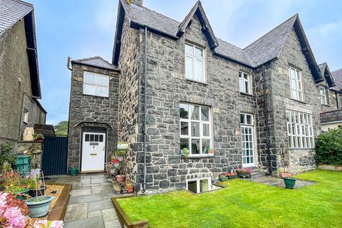 5 bedroom detached house for sale, Village Road, Llanfairfechan, Conwy, LL33