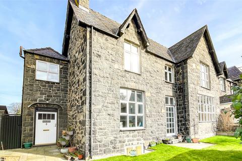 5 bedroom detached house for sale, Village Road, Llanfairfechan, Conwy, LL33