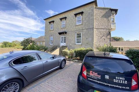 3 bedroom apartment to rent, Rectory Road, Ventnor