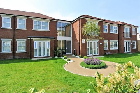 2 bedroom flat for sale, Clarendon Road, Ashford TW15