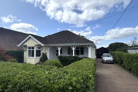 3 bedroom detached bungalow for sale, Sandford Road, Wareham