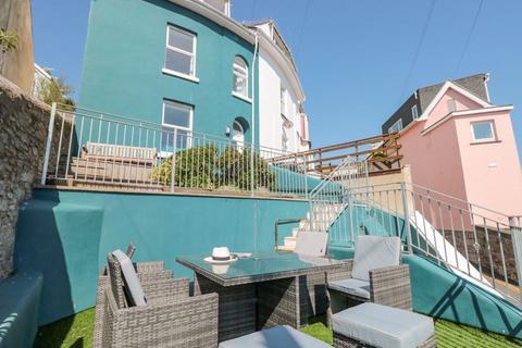 North Furzeham Road, Brixham