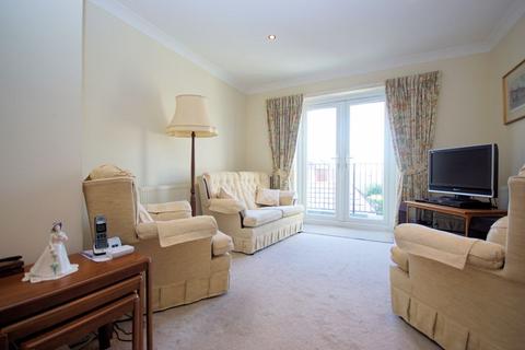 2 bedroom apartment for sale, The Starlings, Lee-On-The-Solent, PO13