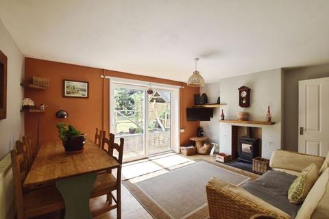 10 The Elms, Fovant, Salisbury, SP3 5JZ