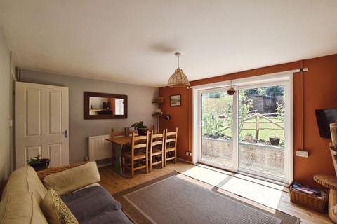 10 The Elms, Fovant, Salisbury, SP3 5JZ