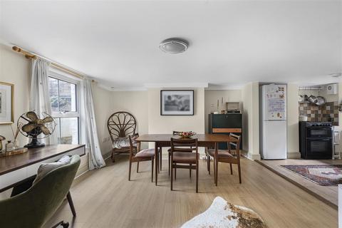 21 Ferry Path, Cambridge, CB4 1HB