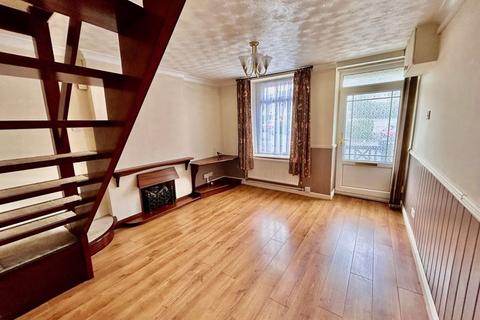 2 bedroom property for sale, High Street, Cinderford GL14