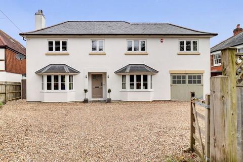 4 bedroom detached house for sale, Cheapside Road, Ascot SL5