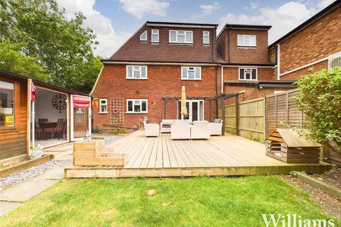 4 bedroom semi-detached house for sale, Eskdale Road, Stoke Mandeville HP22