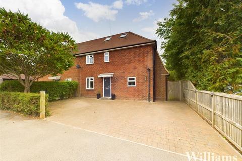 4 bedroom semi-detached house for sale, Eskdale Road, Stoke Mandeville HP22