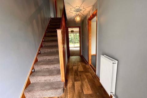 3 bedroom semi-detached house to rent, Beechlands Park, Haverfordwest, Pembrokeshire, SA61