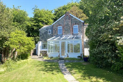 3 bedroom detached house for sale, Dunheved Road, Launceston, Cornwall, PL15