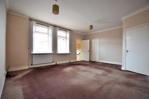 2 bedroom apartment for sale, Faraday Grove, Gateshead, NE8