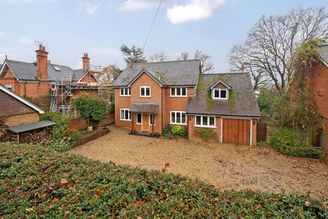 4 bedroom detached house for sale, Blounts Court Road, Henley-On-Thames RG9