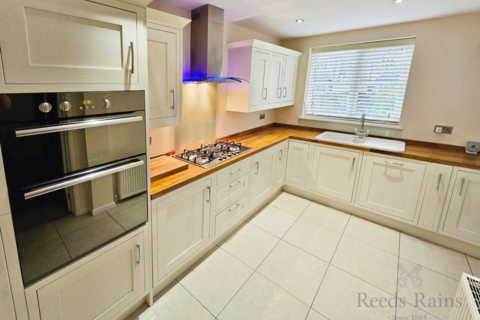 3 bedroom detached house for sale, Villa Real Court, Durham DH8