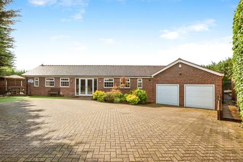 5 bedroom detached house for sale, Doncaster Road, Wakefield WF4