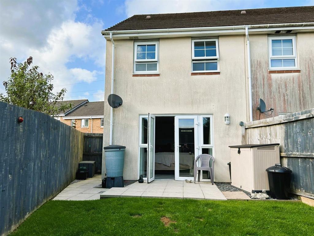 BACK OF HOUSE PIC 2.jpg