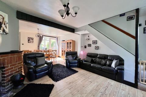 3 bedroom end of terrace house for sale, Inchbrook, Stroud