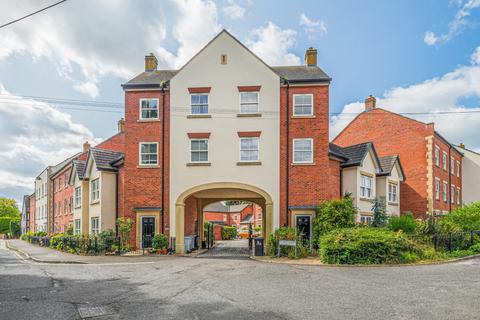 3 bedroom townhouse for sale, St. Annes Court, Nantwich, Cheshire