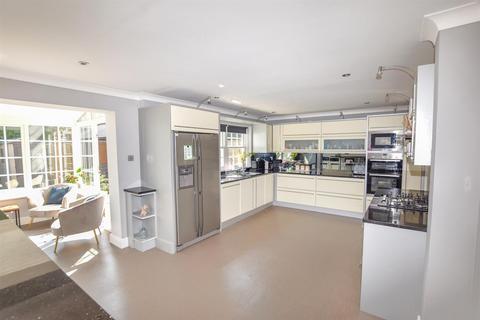 6 bedroom detached house for sale, Drywoods, Chelmsford