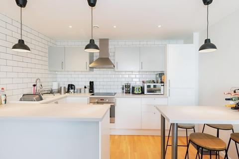 undefined, Gateway South, Marsh lane, Leeds, LS9